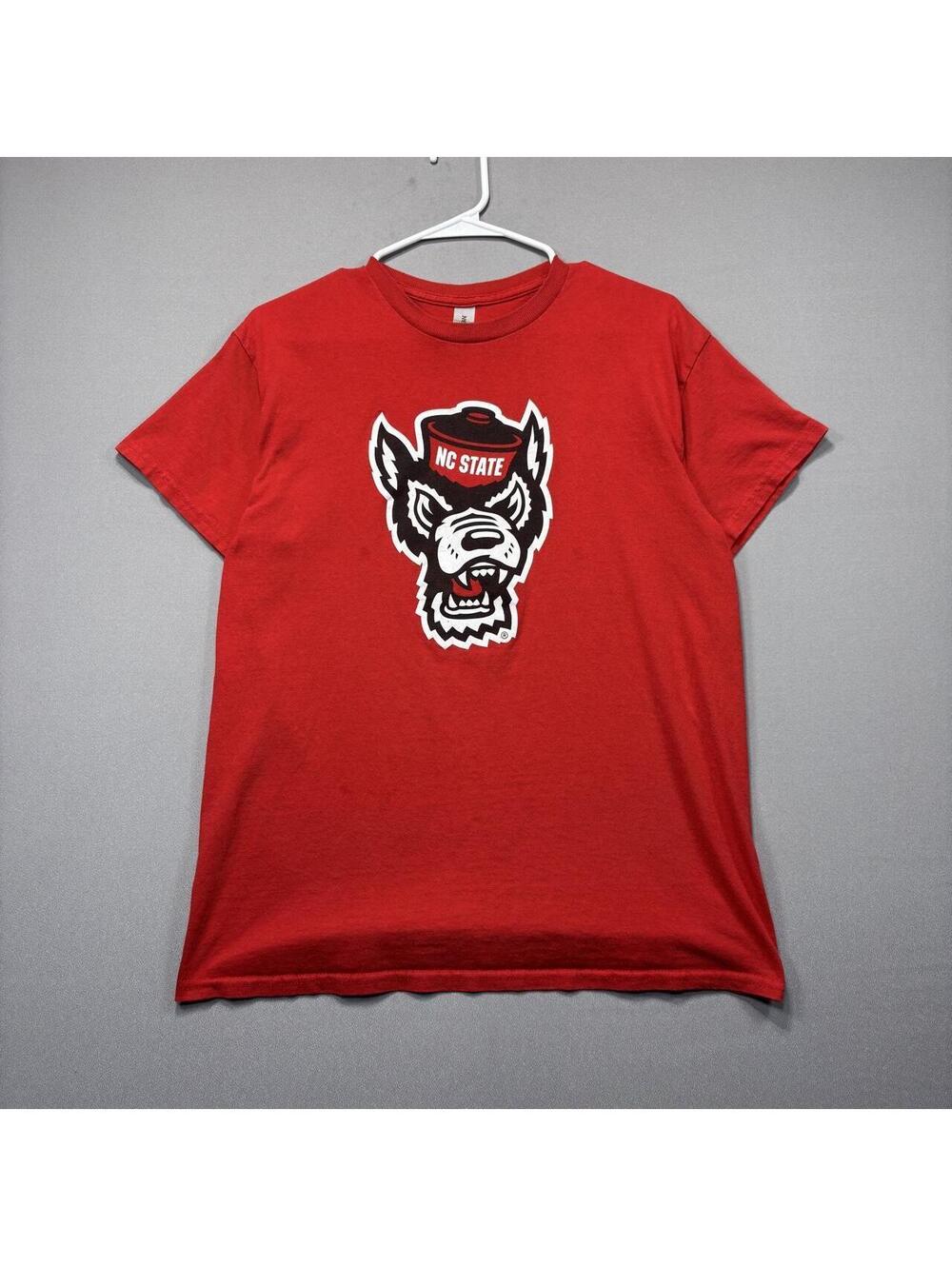 Gildan NC State Wolfpack Red Graphic T-Shirt Medium